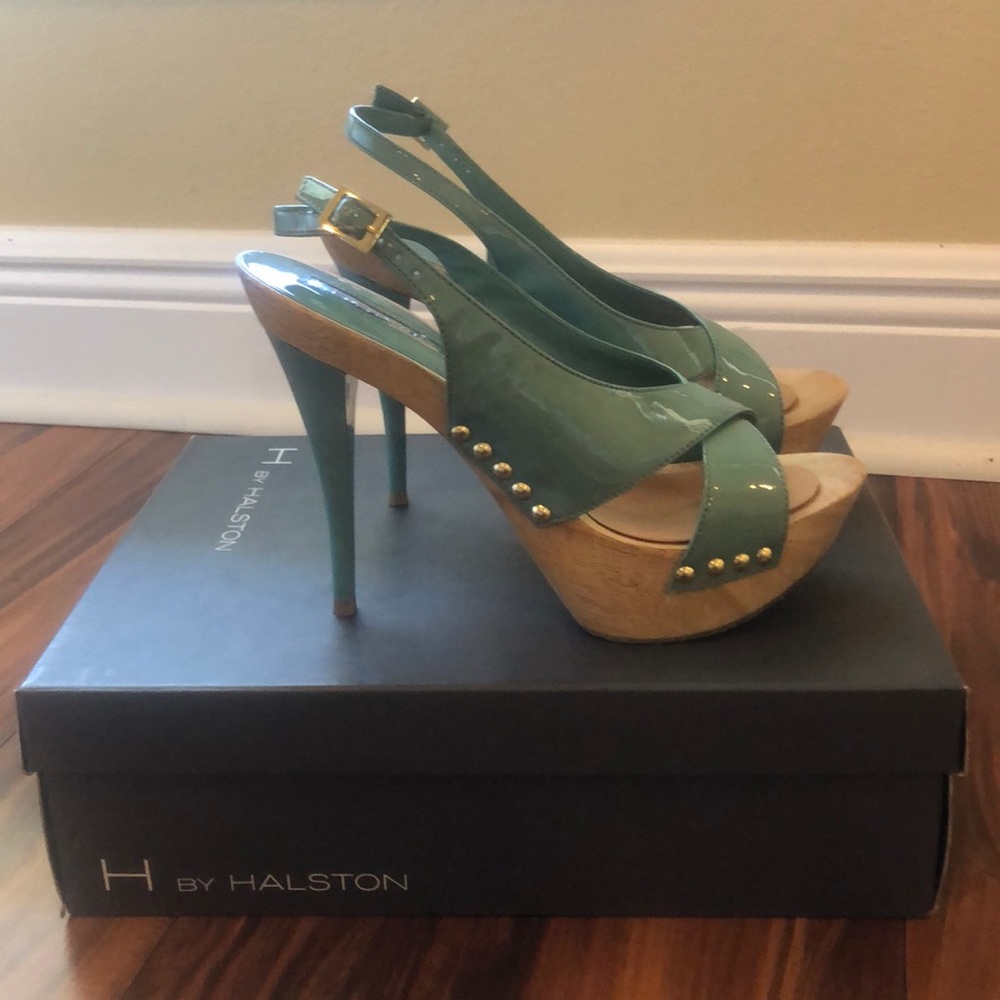 Heels - Picture 2 of 3